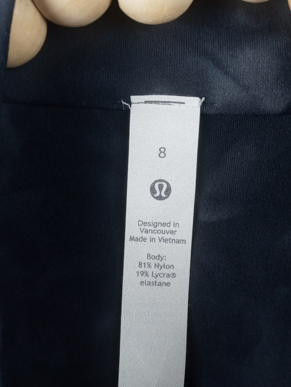 Lululemon Women's size 8 black tie dye all aligned mock neck long sleeve workout - Picture 6 of 10